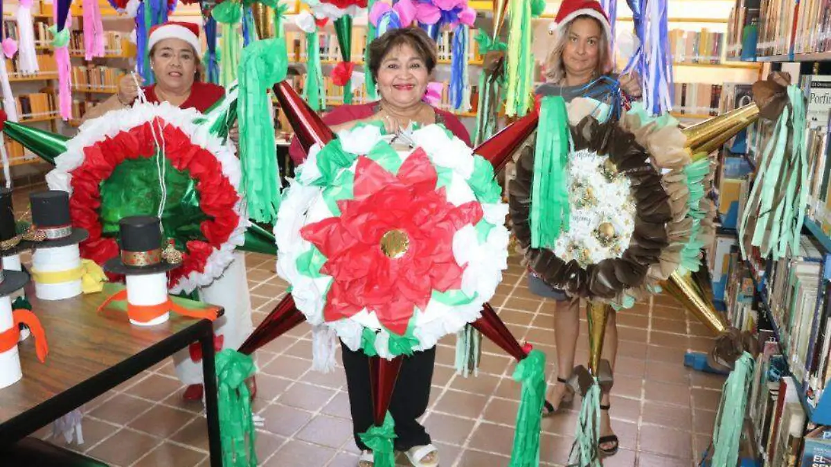 Taller navideño de piñatas